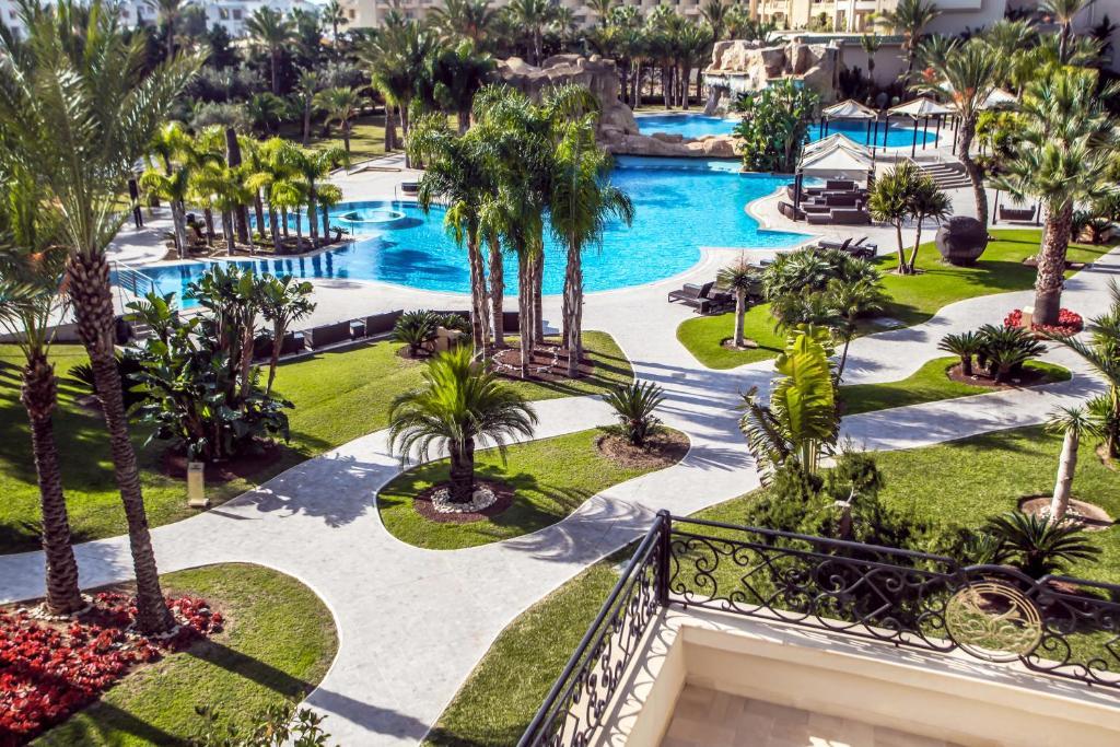 The Russelior & Hotel 5*